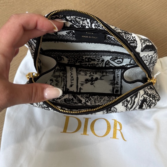 Christian Dior Black & White Toile Embroidered Cosmetic Pouch Beaute Line - Picture 8 of 8